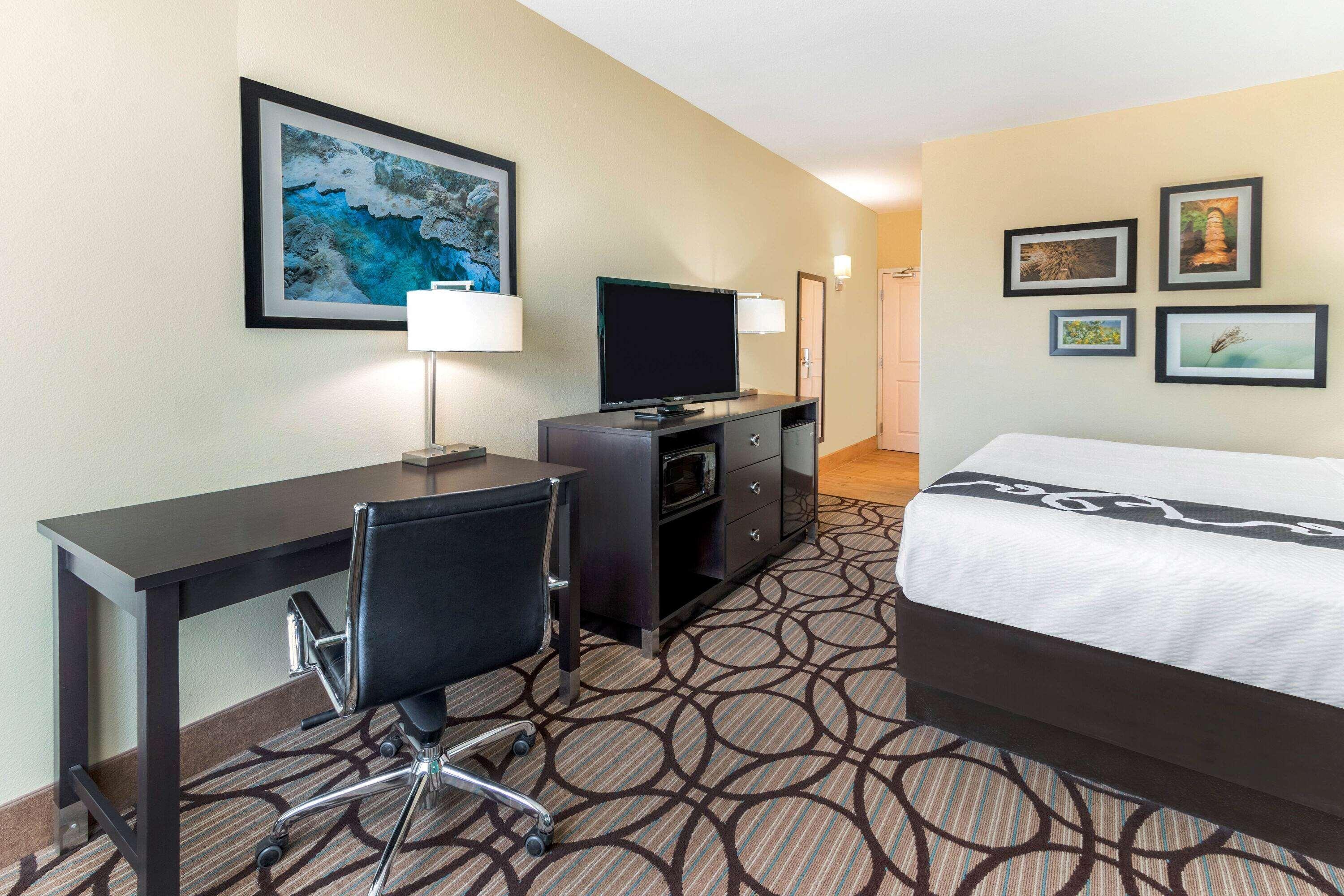 La Quinta By Wyndham Carlsbad Hotell Eksteriør bilde