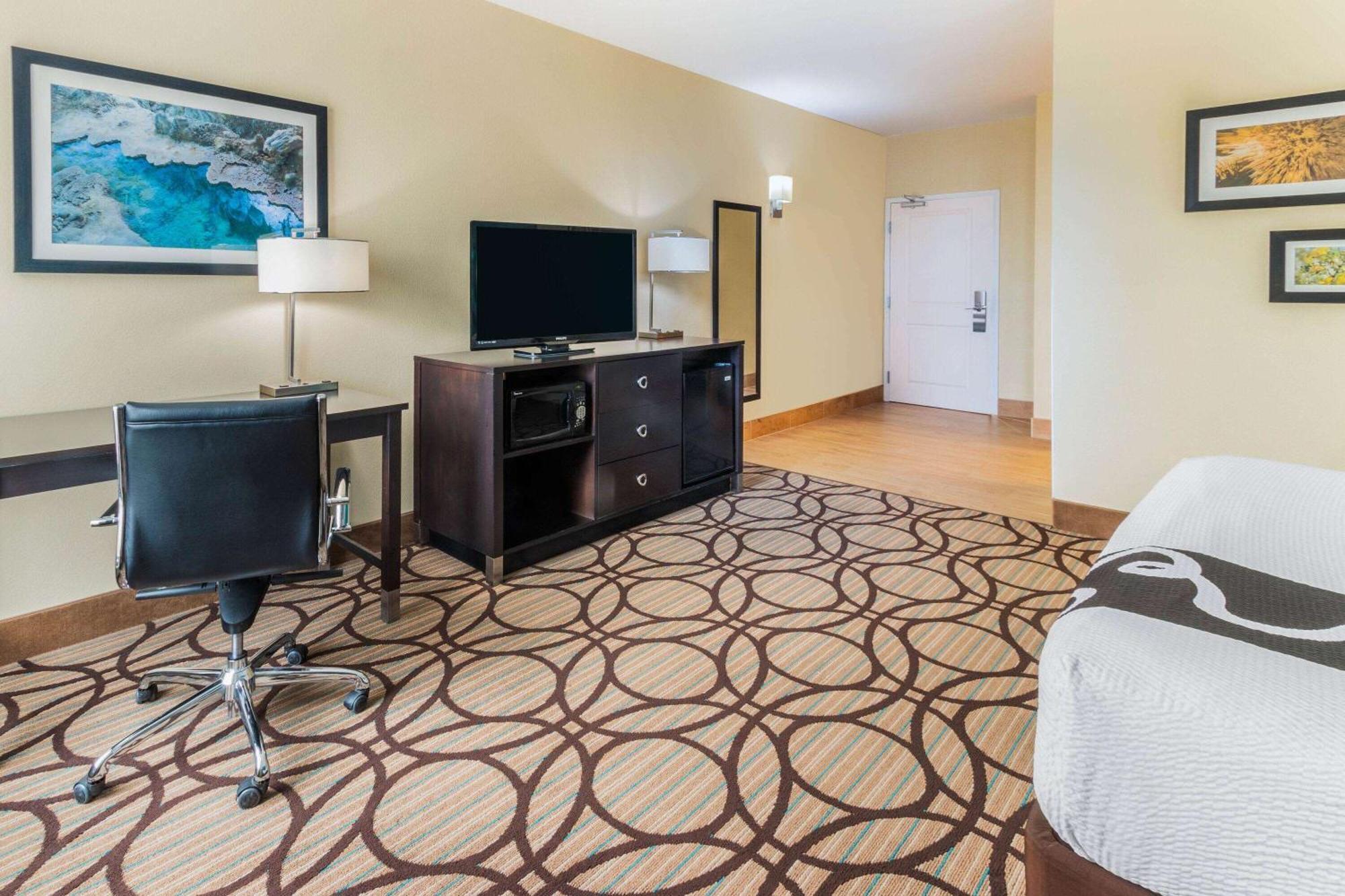 La Quinta By Wyndham Carlsbad Hotell Eksteriør bilde